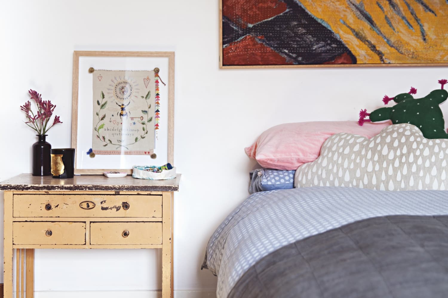 How to Make a Hotel Room Feel More Like Home Apartment Therapy